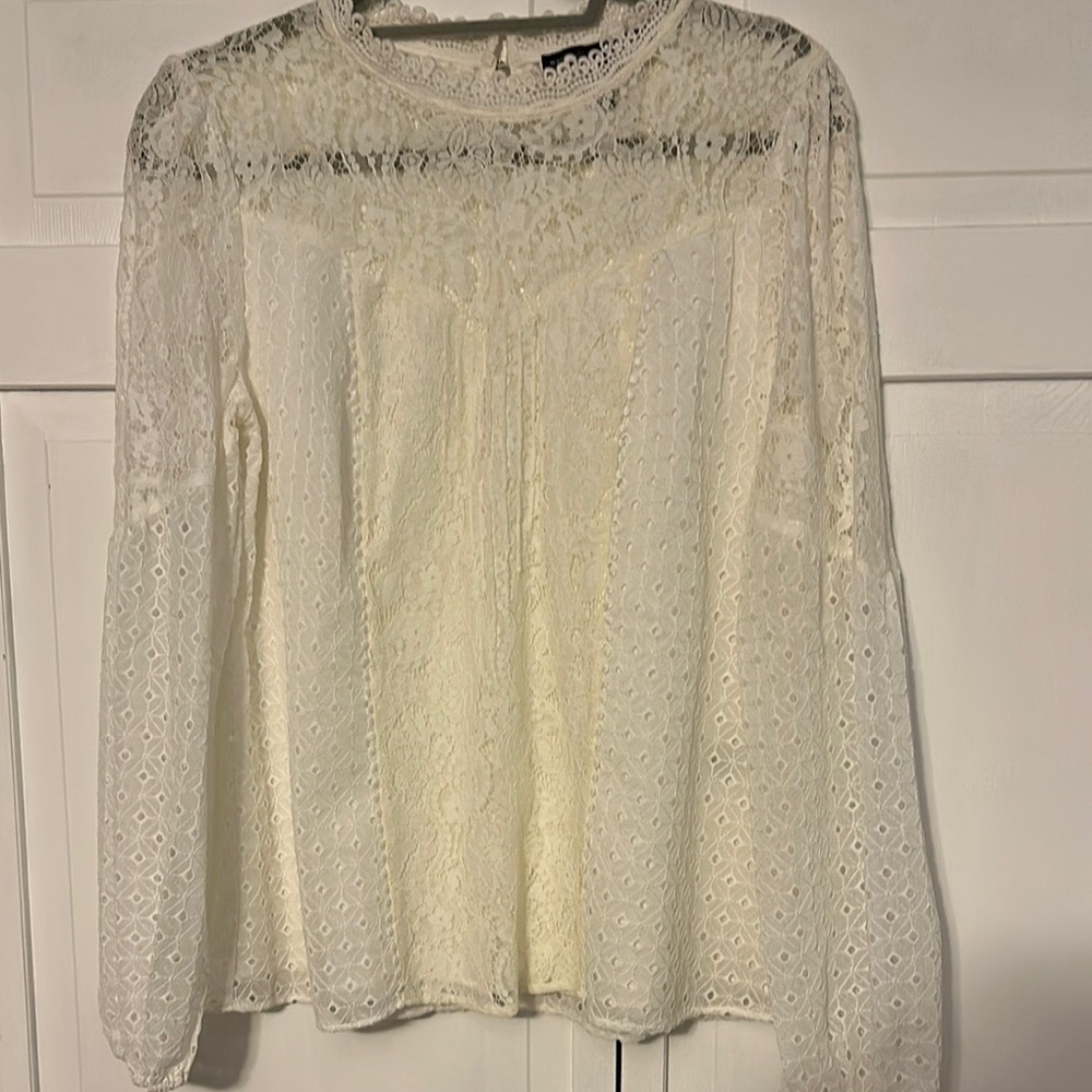 White House Black Market Cream Lace Blouse